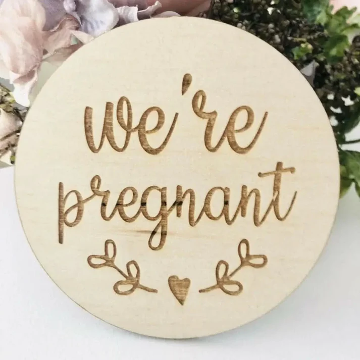 Timber Tinkers We're Pregnant Botanical Announcement Disc - 14.5cm